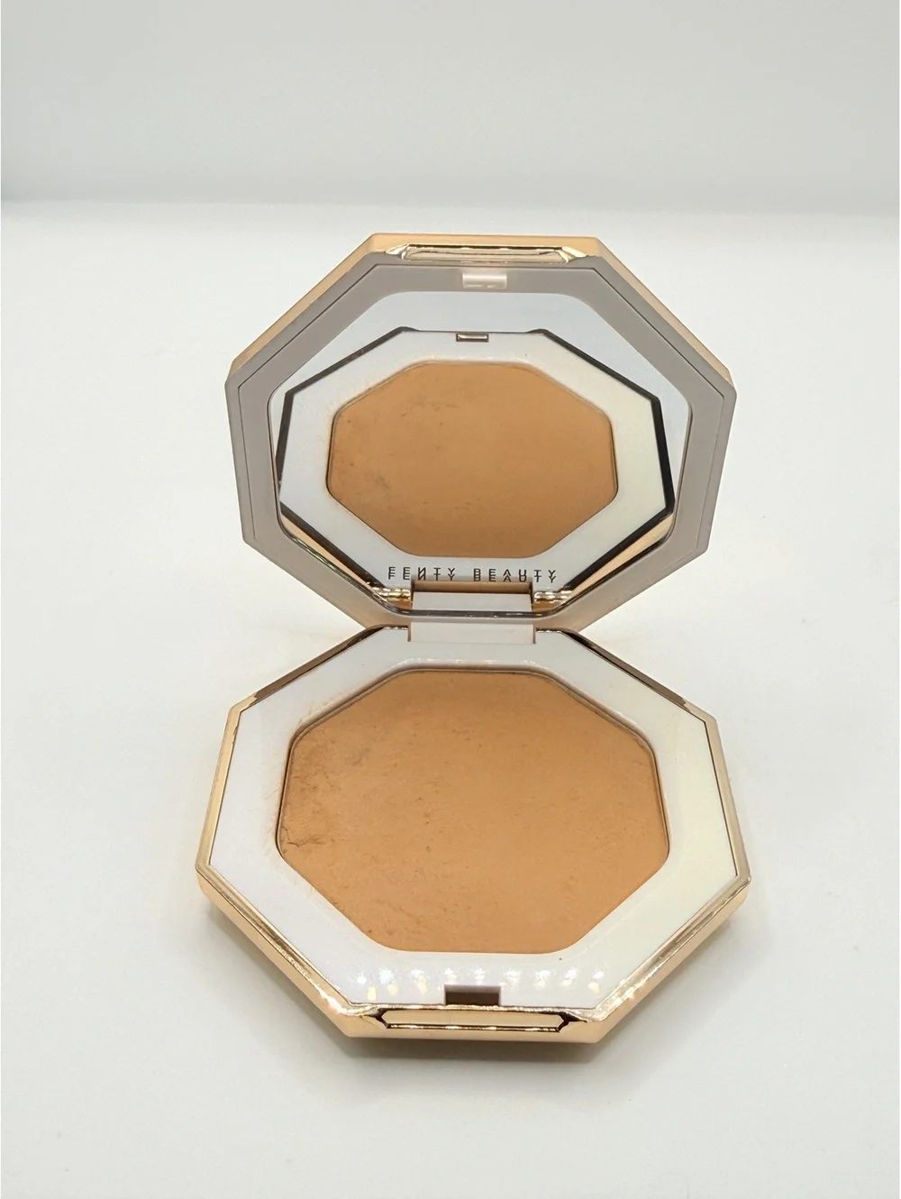 Fenty Sun Stalk'r Instant Warmth Bronzer Shady Biz